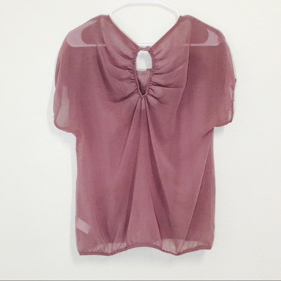 Mauve Lace Keyhole Back  Blouse! - Picture 6 of 8